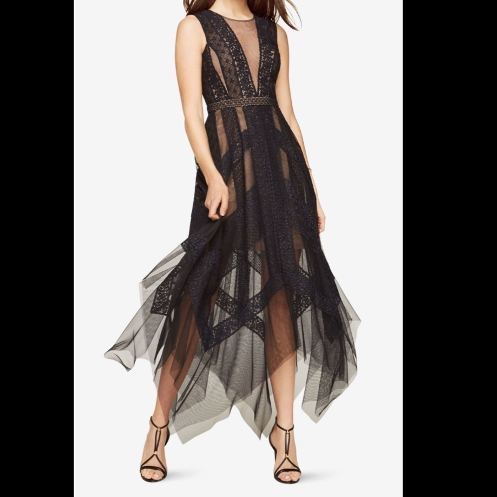 BCBGMaxAzria Andi Lace dress. Black. Size 2
